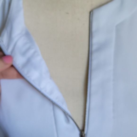 Trina Turk Halter in White sz Small - Picture 5 of 11